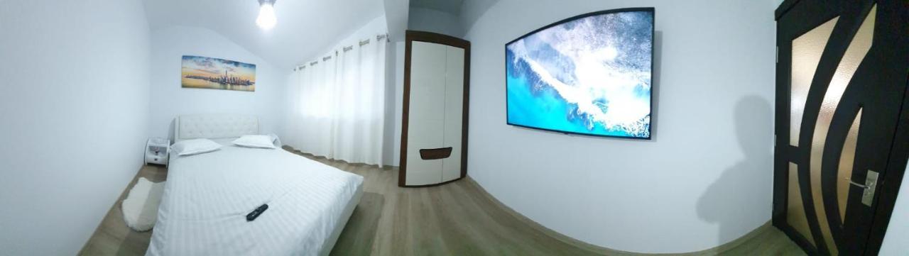 Green Apartments Орадя Екстер'єр фото